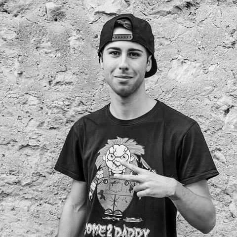 Baby_Vespi's profile picture. Singer and composer