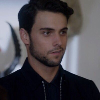 aidenrpghpc's profile picture. Jv tjeter un sort ;)