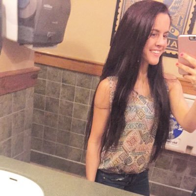 madison_sevigny's profile picture. single, ain't about that bs, good vibes only ✌️