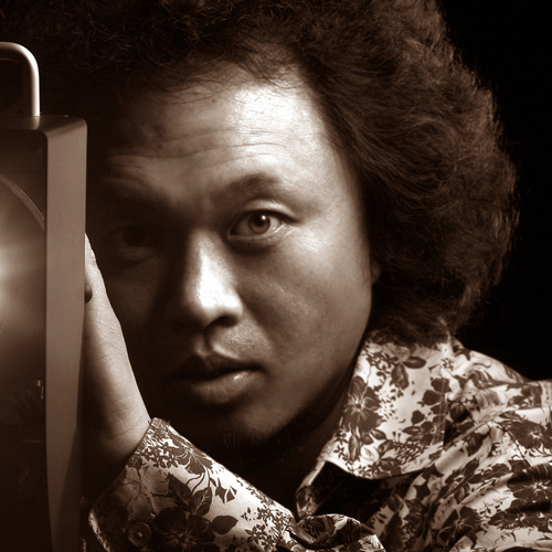 phototherapist's profile picture. 안녕하십니까? 저는 인물사진을 촬영하는 사진작가 입니다. 브랜드명은 phototherapist이구요. 사진이 인간의 삶을 풍요롭게 할 수 있도록 도와주는 일을 합니다. 한마디로 그 사람을 찾아주는 일이지요.