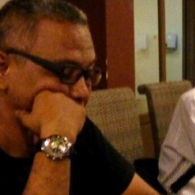 Hanya bocah yang memiliki garis keturunan Mataram (Yogyakarta) berusaha mengerti tentang kehidupan dunia....