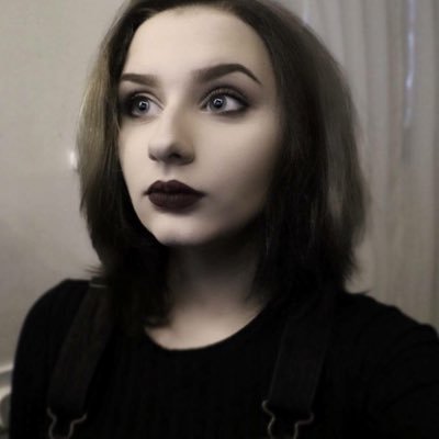 scarlettbowes's profile picture. snapchat- scarlettopie