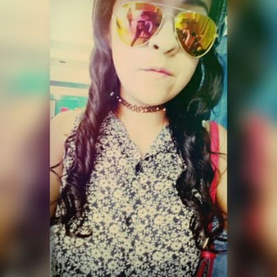 LayshaBeso9's profile picture. Your mind is just going places I can't see you(Tu mente simplemente va a lugares donde no puedo verte)❤
.