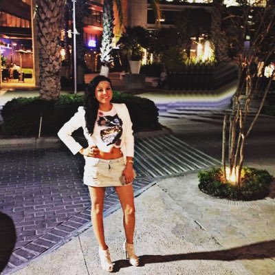 evebbaezz's profile picture. Sencilla, sociable, divertida y expontanea... Amo a mi família y a los animalitos, me vuelven loca las selfies y las fotos de lo q hago! snapchat: evelynbaezbz