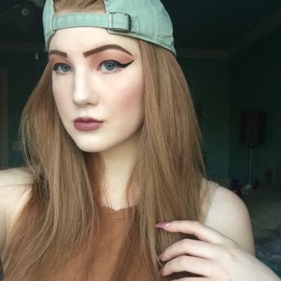 pity_red's profile picture. 