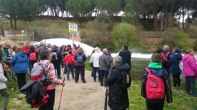 Amar los caminos de la sierra. Recorrerlos y defenderlos de usurpaciones y cierres ilegales. Apoyar a las  asociaciones camineras y los inventarios de caminos.