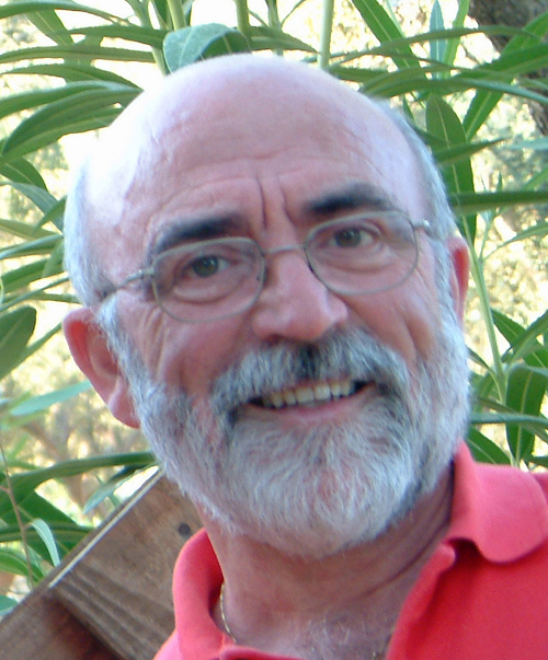 Pintor y dibujante, Experto en e-learning titulado por la UNED. Estoy en la 4ª Dimensión casi todo el tiempo.