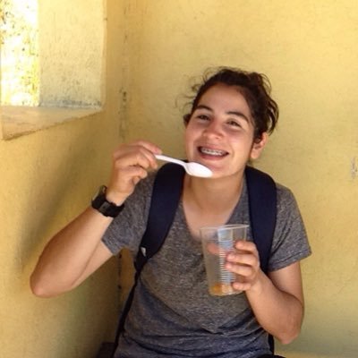 normacastilla's profile picture. como existes cuando la misma cosa que te mantiene con vida, te mata al mismo tiempo.