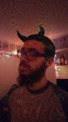 danielnoiz's profile picture. he/him