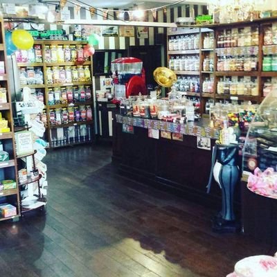 Traditional sweet shop based in Leyland Lancashire . We offer a vast range of traditional , retro , American and modern sweets so why not pay us a visit ?