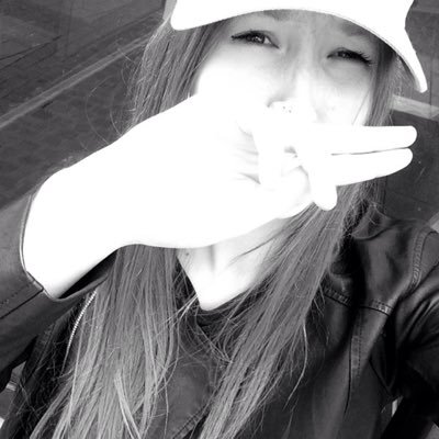 OceaneDbs17's profile picture. 