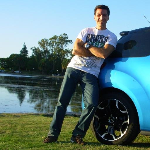 Arquitecto y Consultor IT - Co-Founder @dsclub_ar #CarLover #LoveDS #MPower - Amante de la música #HouseMusic, el cine, el deporte y la buena vida #HealthCare