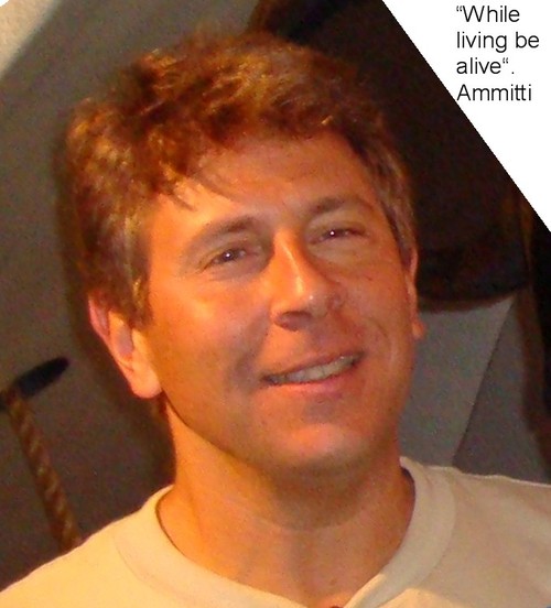 Ammitti's profile picture. Loves life, laughter, grad school, snowboarding, reading, politics, and funny girls, (not necessarily in that order).