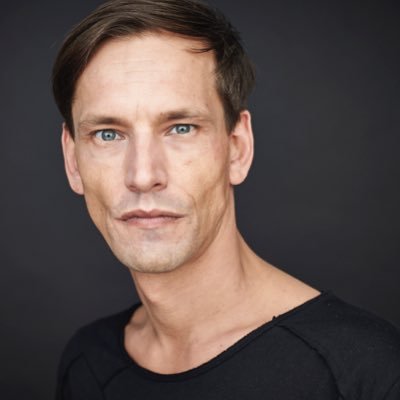 max_kuehne's profile picture. Head of Design - https://t.co/gXpQ3bre8O