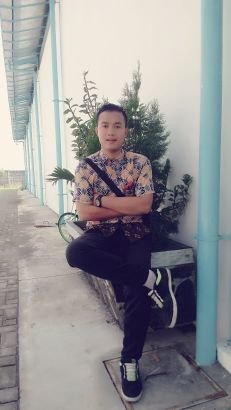 Bekerjalah untuk duniamu seakan-akan kamu akan kekal hidup terus .

Dan jangan lupa beramalah untuk akhiratmu seakan-akan kamu akan mati besok disenja pagi.mu