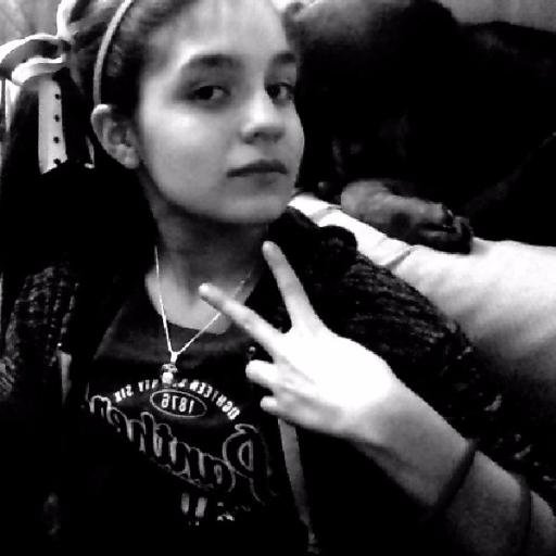 2022Gbird's profile picture. care about my friends👭 And people I care about☺️ 🏀Athletic⚾️  💯Love life❤️