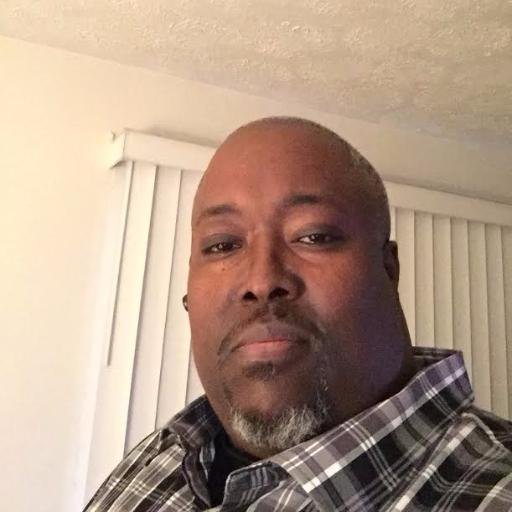 CEO of Sophisticated Gent ENT. Club DJ and host of The DJ Chill Rob Show. Check out the Old School Basement Party Monday frm 7-10pm on https://t.co/eFkaEATeNd!