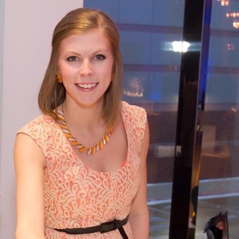 laura_despain's profile picture. Organized by nature | Hard cider enthusiast | Novice yogi | Eats trail mix solely for the M&M's