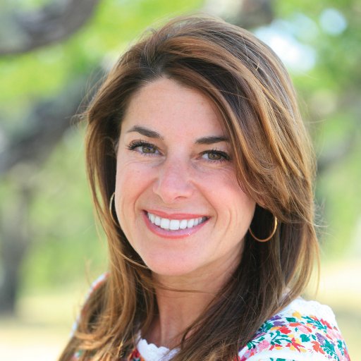 Best selling author of The Sonoma Diet, and The Love Diet, a registered dietitian, and nutrition instructor at the world-famous Culinary Institute of America.