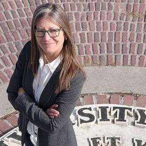 lizzygriz's profile picture. 