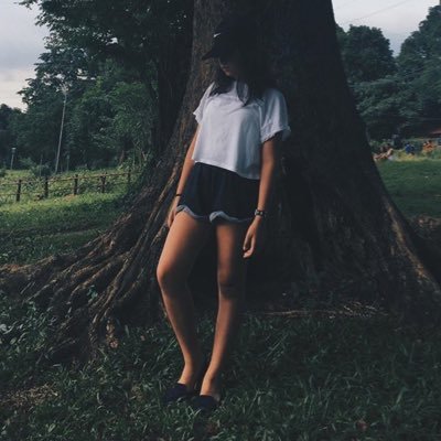 AnneTinoy's profile picture. one of a kind