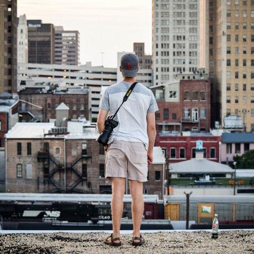 #Immobilier Chasseur d'innovation au service des #particuliers ! Veilleur urbain #smartcity #location #rentech #proprietaire #locataire
