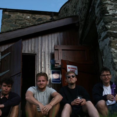 l_eeson's profile picture. Design: Writer | Educator | Practitioner