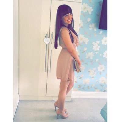 beckyharris213's profile picture. 