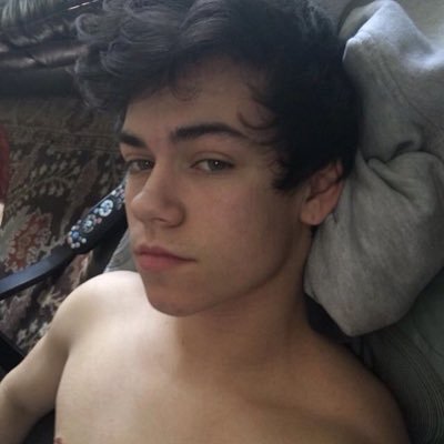 ethanrpglvc's profile picture. let my tongue explain how bad i crave you