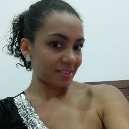 yuliandrea1986's profile picture.