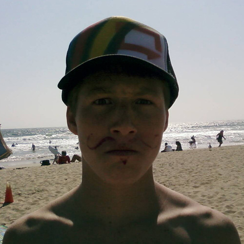 bested's profile picture. I am a young webmater :D