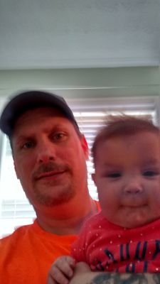 ChrisBe67406002's profile picture. I'm 40 yrs old and I have a beautiful girlfriend and five amazing kids