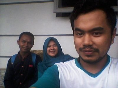 Adi81219174's profile picture. salam dahsyat