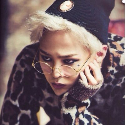 回転 ジヨンさん Crayon Jiyong2 Twitter