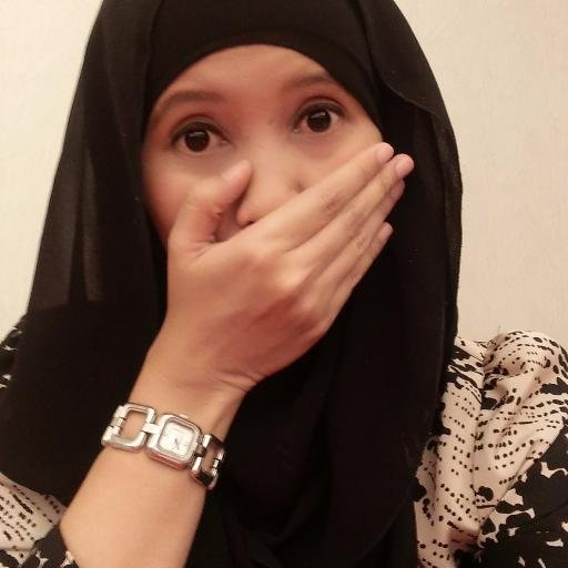 kart_ika_wati's profile picture. huge fan of mid nite sky..