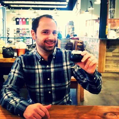 Massachusetts-based Craft Beer and Food Enthusiast. PR/marketing partner for craft breweries and causes. Pseudo political commentator and fiction-lover.