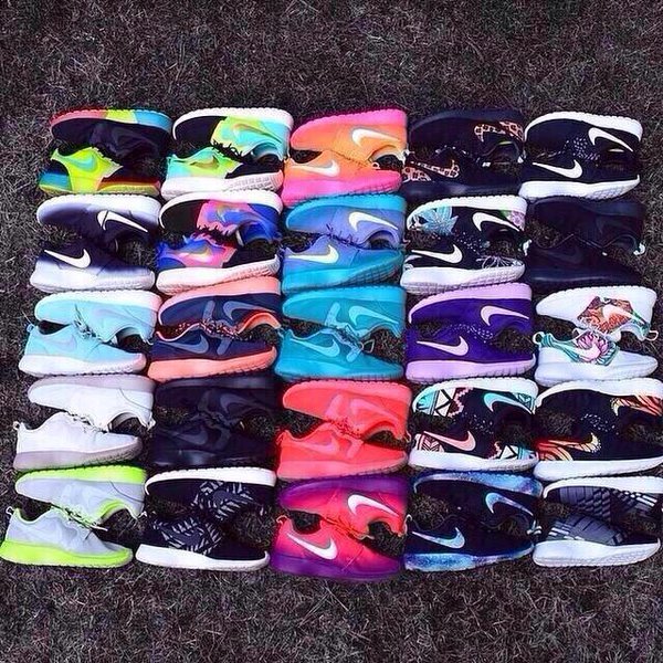 Britney_32123's profile picture. 