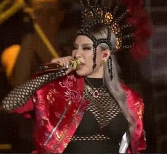 OutfitPerfs's profile picture. 