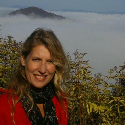 ManonHoornstra's profile picture. Documentaire-maker | TV-maker van o.a. docu #Tweezussen over verzetsstrijders Truus en Freddie Oversteegen | eindredactie  Cold Case op SBS6