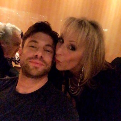 Proud Mother of Duncan James. Lives in Surrey with my adorable chihuahua @loula_chihuahua insta Wrote autobiography in 2004....Just ;the two of us.