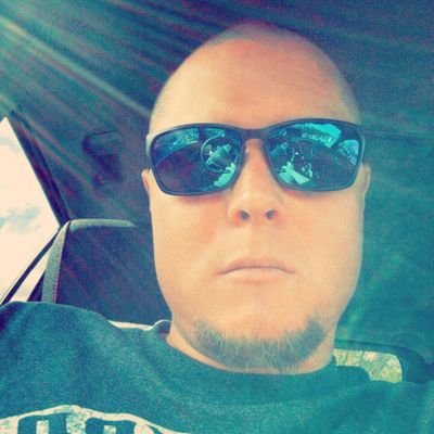 Schmidtee84's profile picture. 