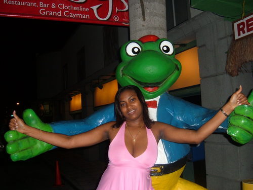 fun,out-going, caring and love to meet new friends