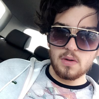 BastienDomeau's profile picture. J'ai du virer Barbie elle etait trop sur de Ken ! #TeamLacrim // Snap : Bastien.lunatic ajoutez ✌