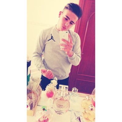 rubenlillo97's profile picture. 'conocidos muchos, amigos pocos' // insta: rubenlillo97