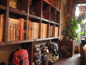 mystery_lover's profile picture. ミステリー小説、ドラマ、映画について楽しく話しましょう。「@mystery_lover」と頭につけて発言すると、このコミュニティーに参加してる人すべてに発言が発信されます。　このアカウントは、コミュニティー・サービス「ついっこ」に登録してあります。ご利用に当たっては上のリンクの先にある利用規約をお読みください。