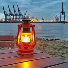 Mark Bittner Aktuell 50 Anwohner In Hamburg Jenfeld Verhindern Aufbau Von Zelten Fur 800 Fluchtlinge Drk Ruckt Ab Video Http T Co U7yiv5kkjz