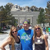 Cari Senger (@sengercari) Twitter profile photo