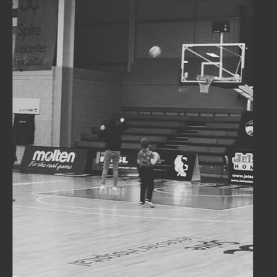 Jxcob_17's profile picture. 