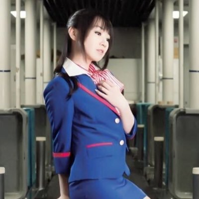 タクシー、地下鉄、バス、タクト。         水樹奈々さん、アニメ、ラノベが好きなどこにでもいる介護職員です。