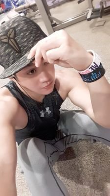 nopi_sby's profile picture. 